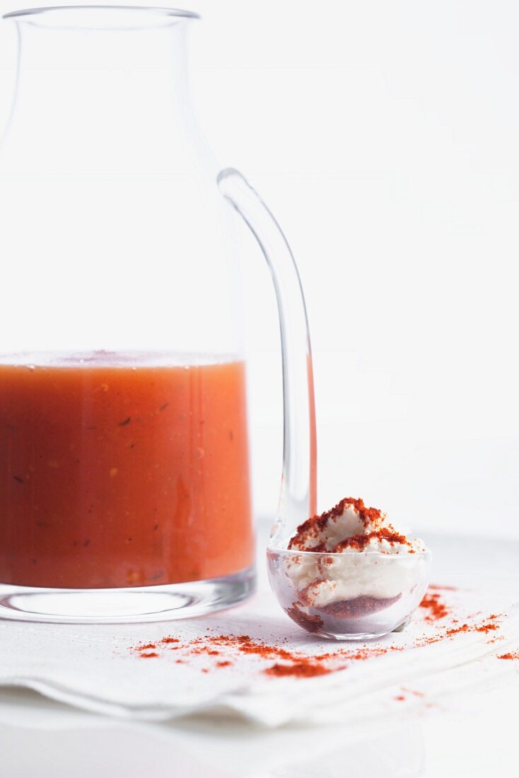 Tomato soup and ricotta with paprika