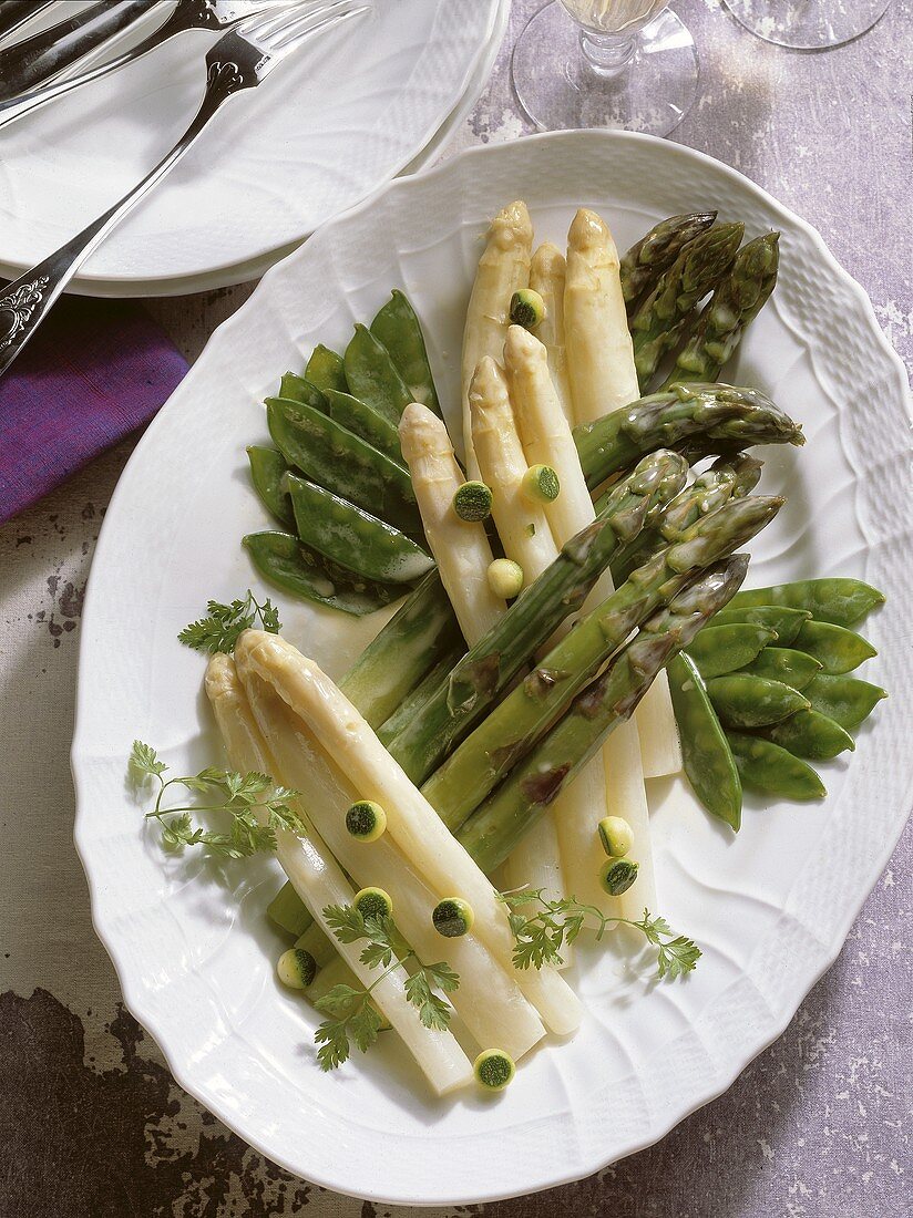 Vegetable platter - white asparagus, green asparagus & sugar pods