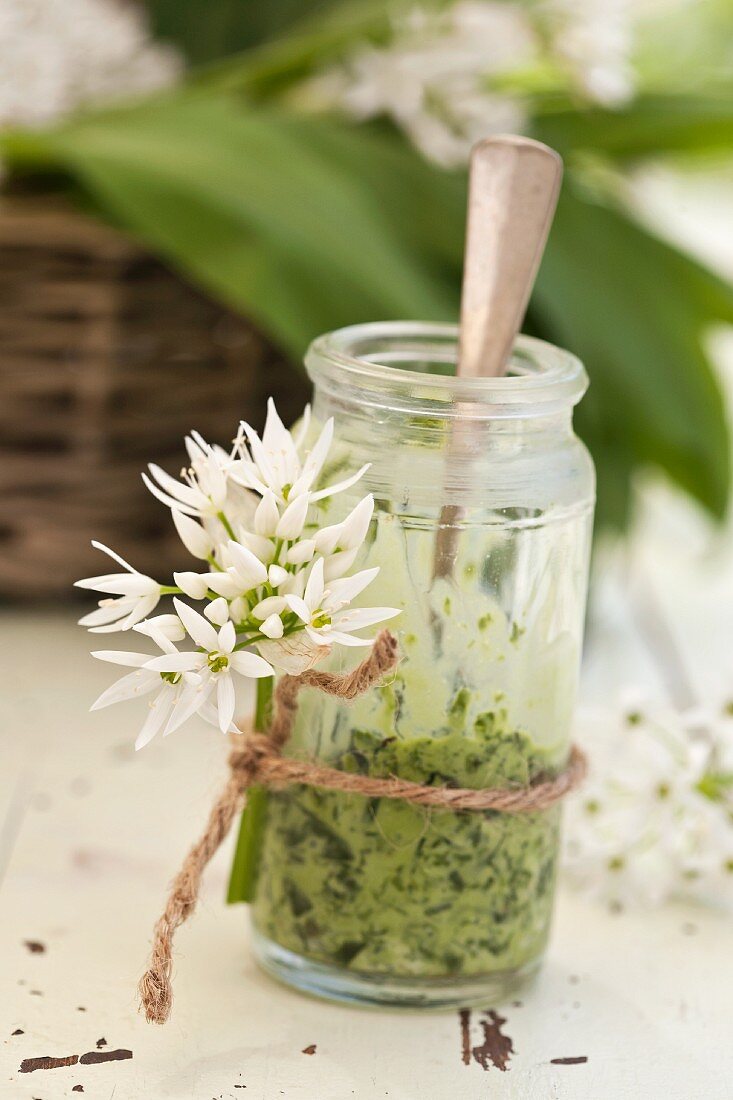 Wild garlic spread