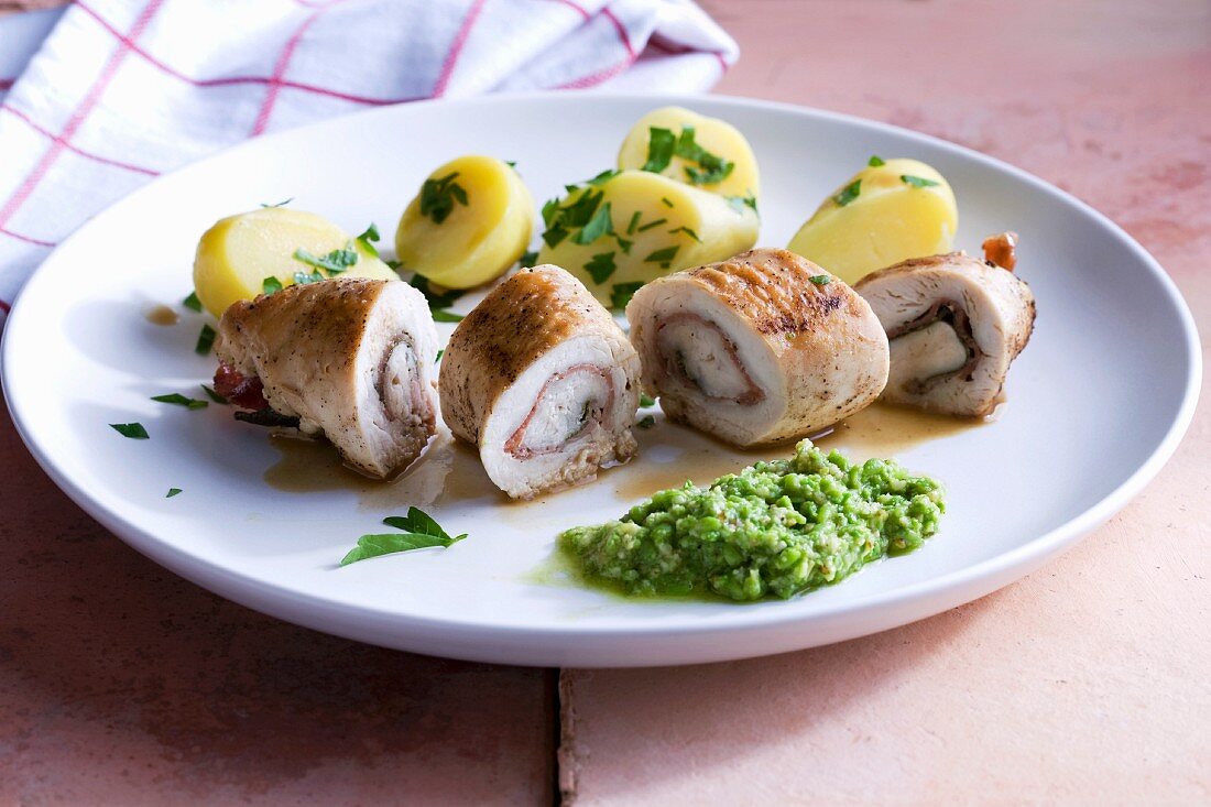 Chicken roulade filled with ham and sage