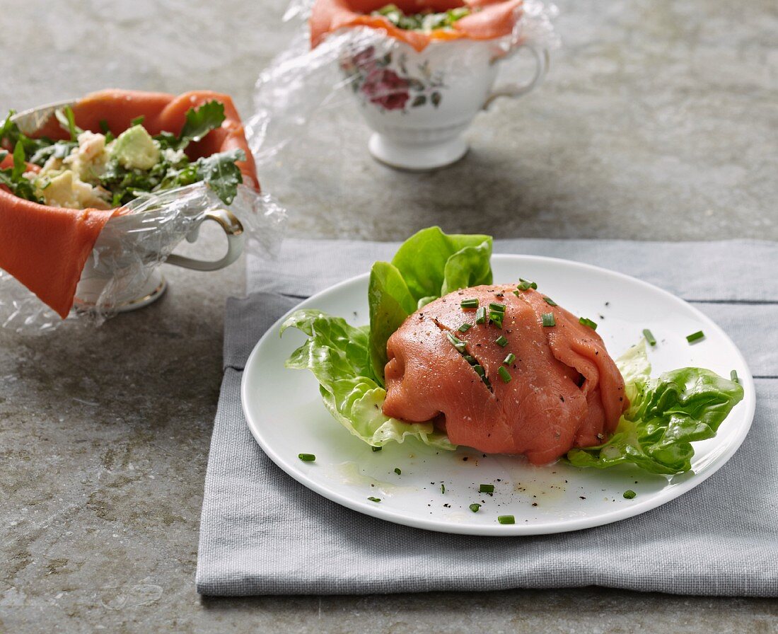 Stuffed salmon parcels