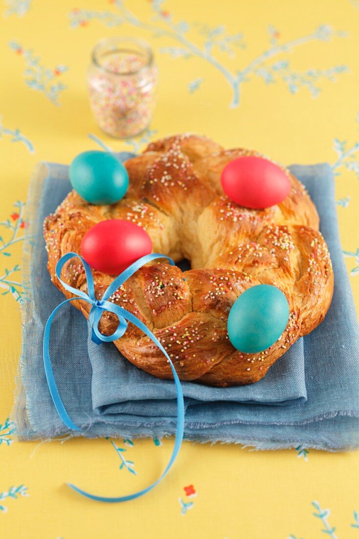 A bread wreath with Easter eggs