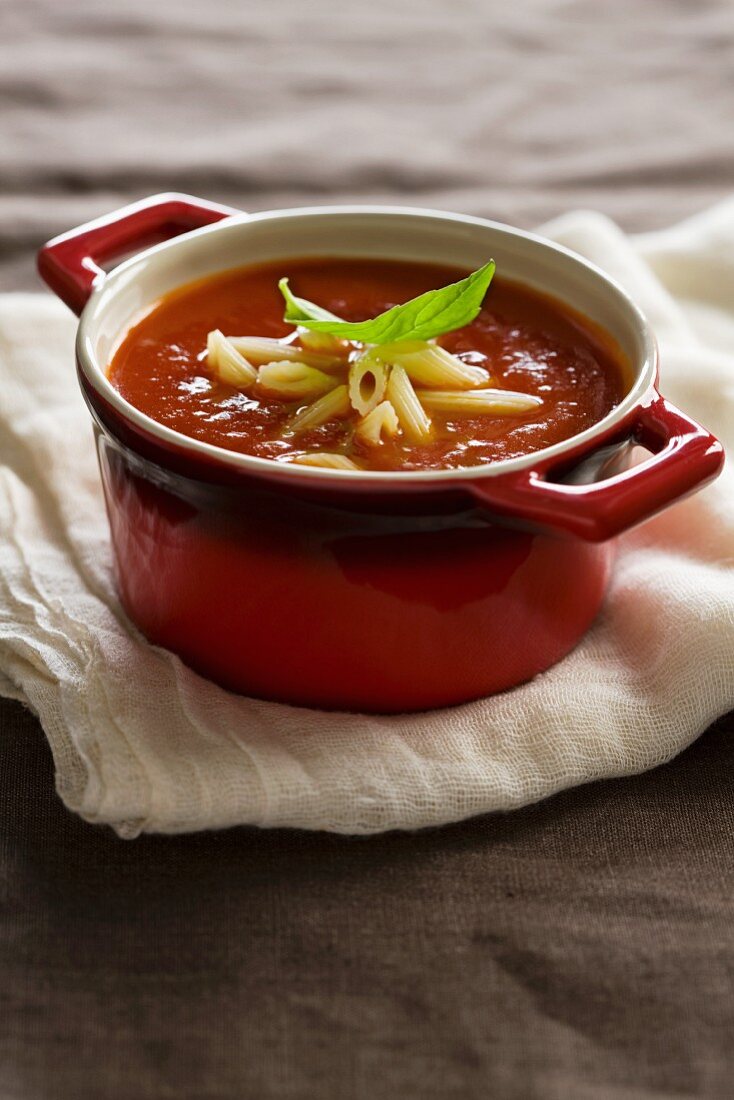 Tomato soup with pasta