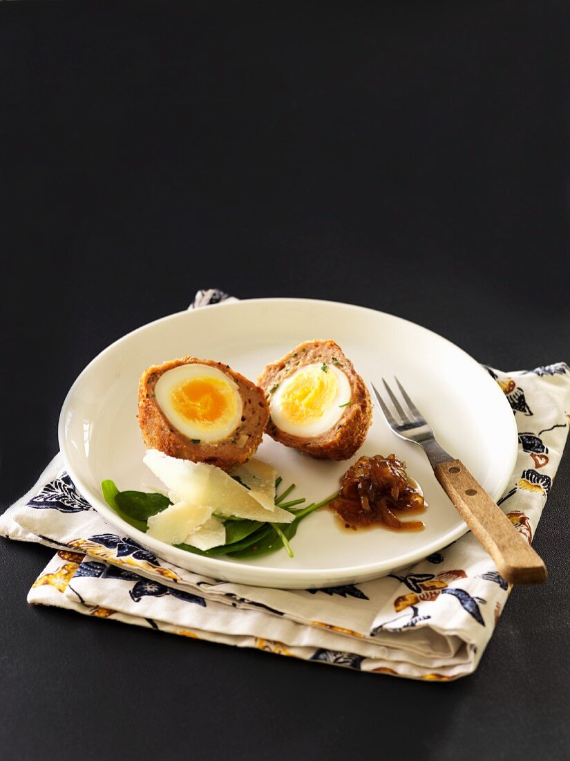 Scotch Eggs mit Zwiebelmarmelade