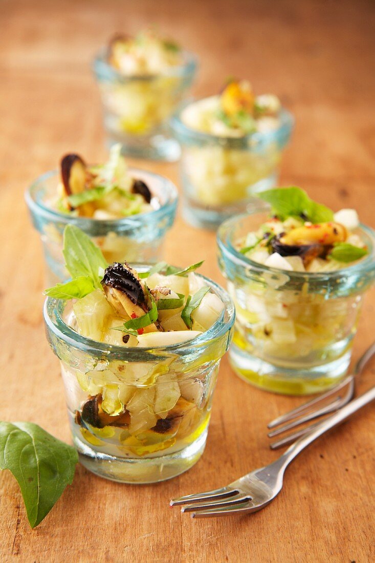 Mussel salad with white turnips