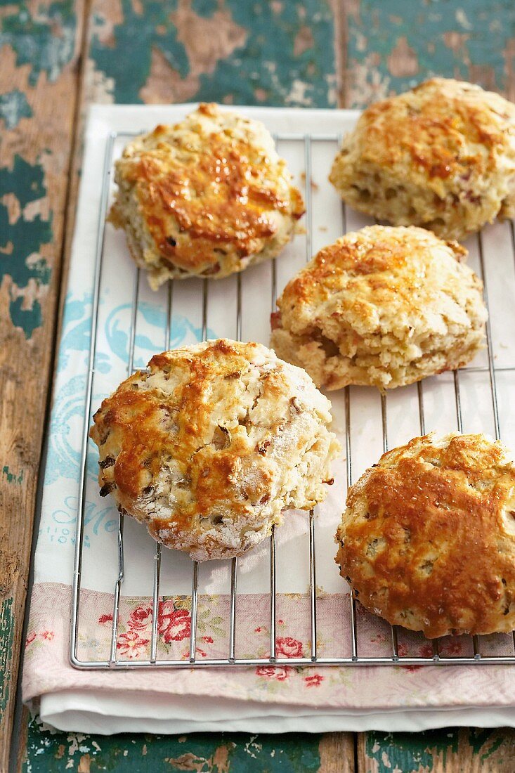 Rhubarb scones on a wire rack