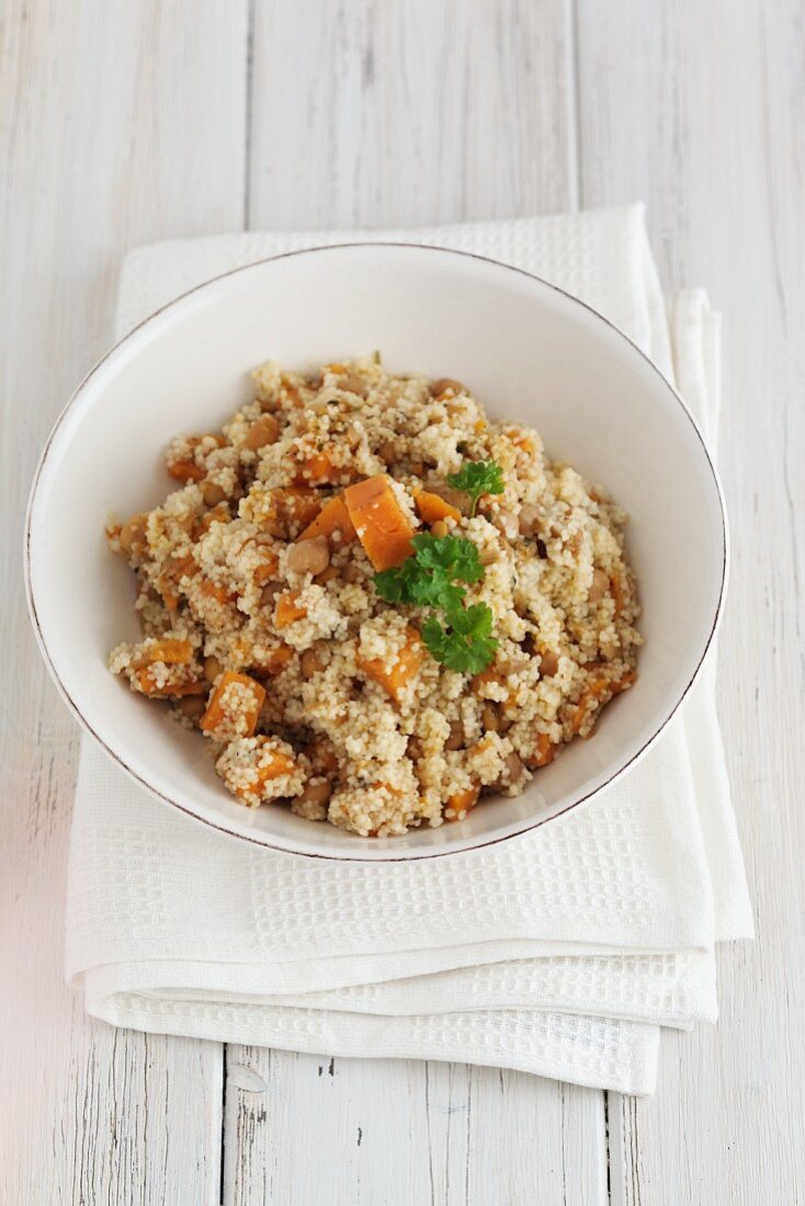 Couscous mit Kichererbsen und Süsskartoffeln (Marokko)