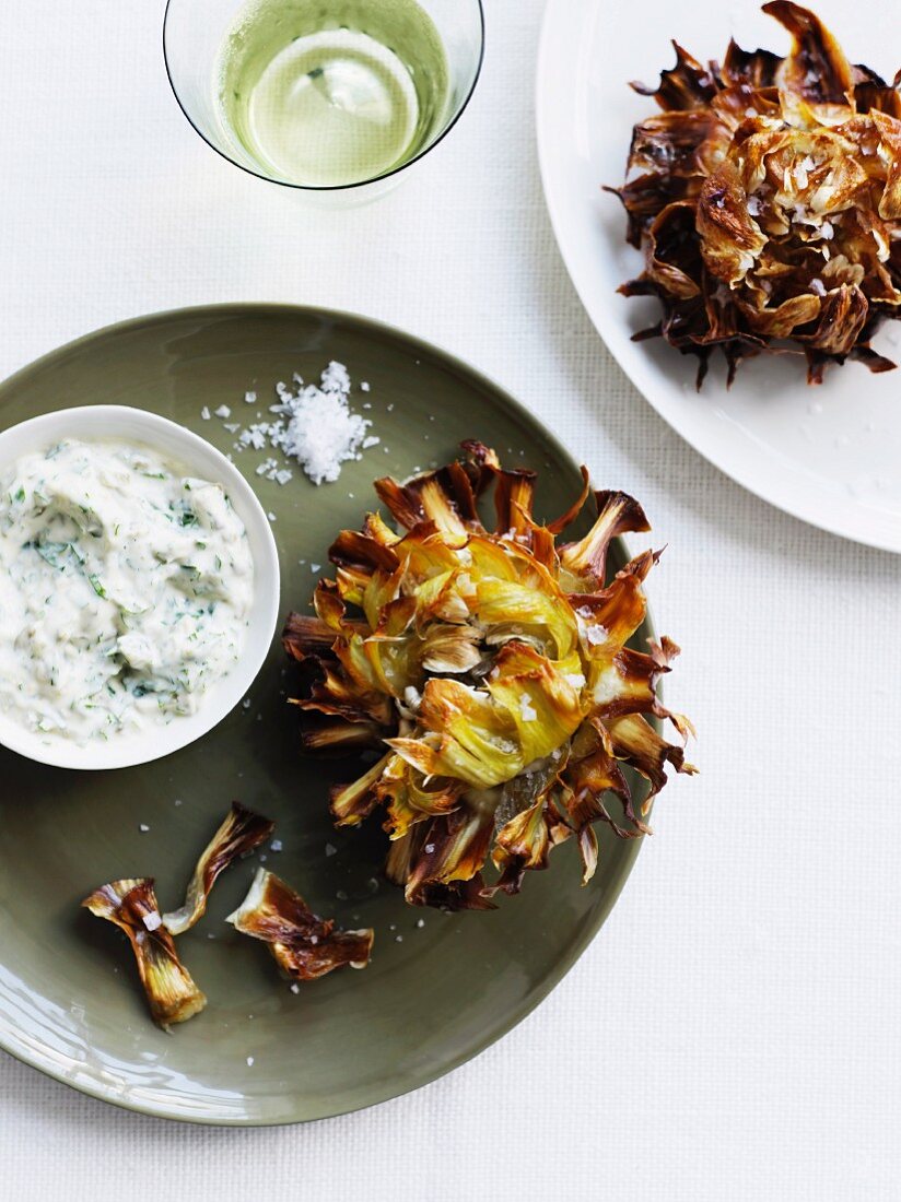 Fried artichokes with sauce gribiche