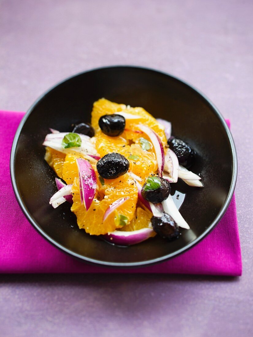 Orange salad with onions and olives