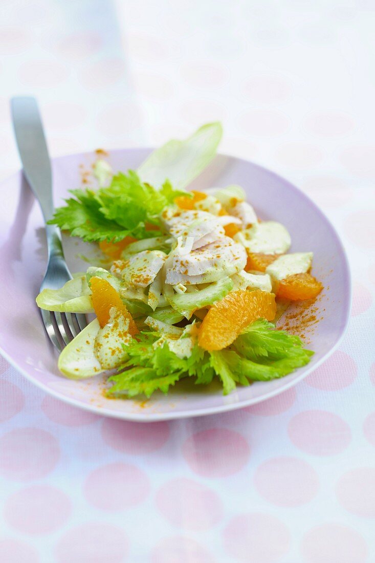 Hähnchensalat mit Orangen und Staudensellerie