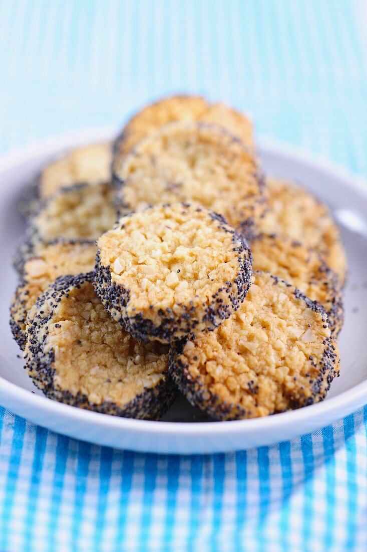 Poppyseed biscuits