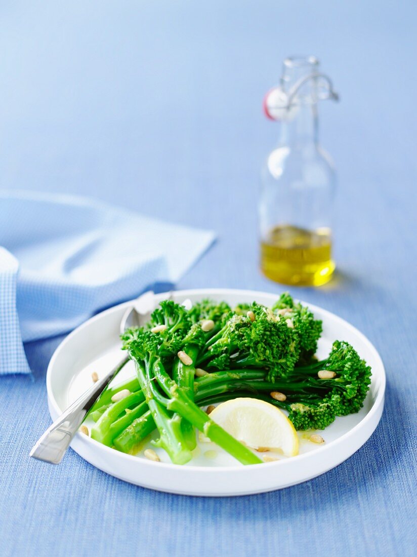 Broccoli with olive oil and pine nuts