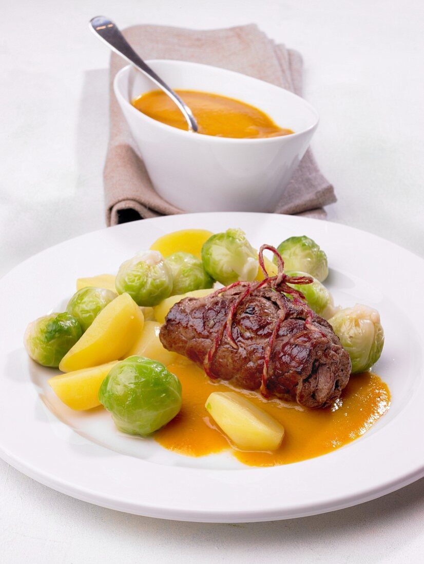 Beef roulade with Brussels sprouts and potatoes