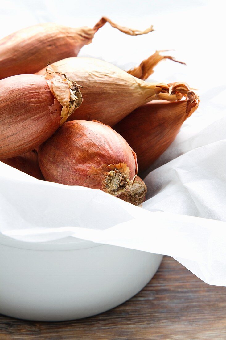 A bowl of shallots