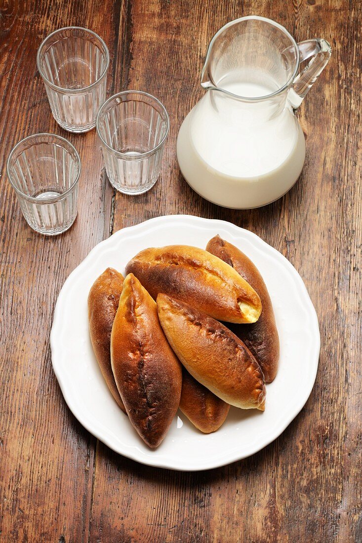 Cabbage pies and milk (Russia)