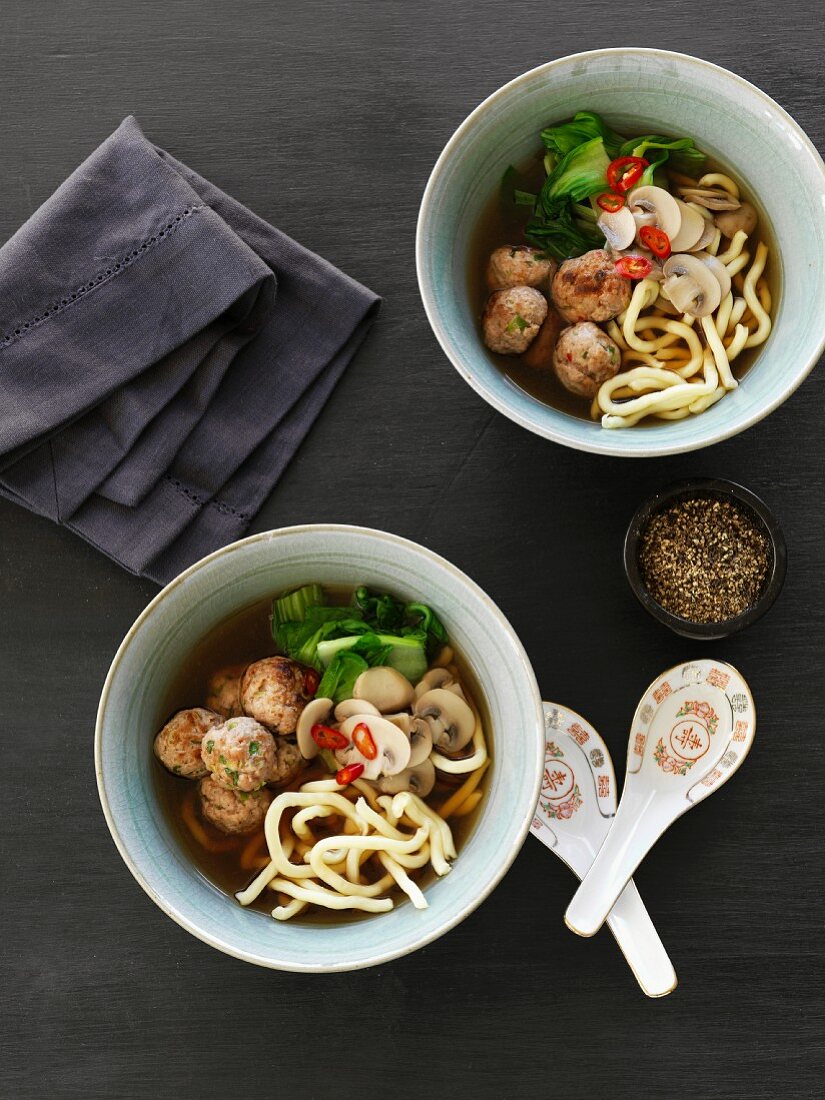Noodle soup with pork meatballs and mushrooms (Asia)