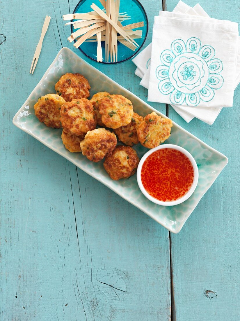 Fish cakes with chilli sauce (Thailand)