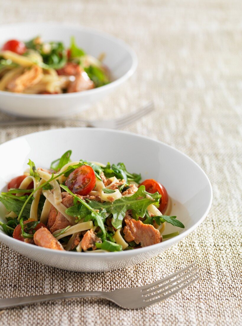 Fettuccine with salmon and rocket