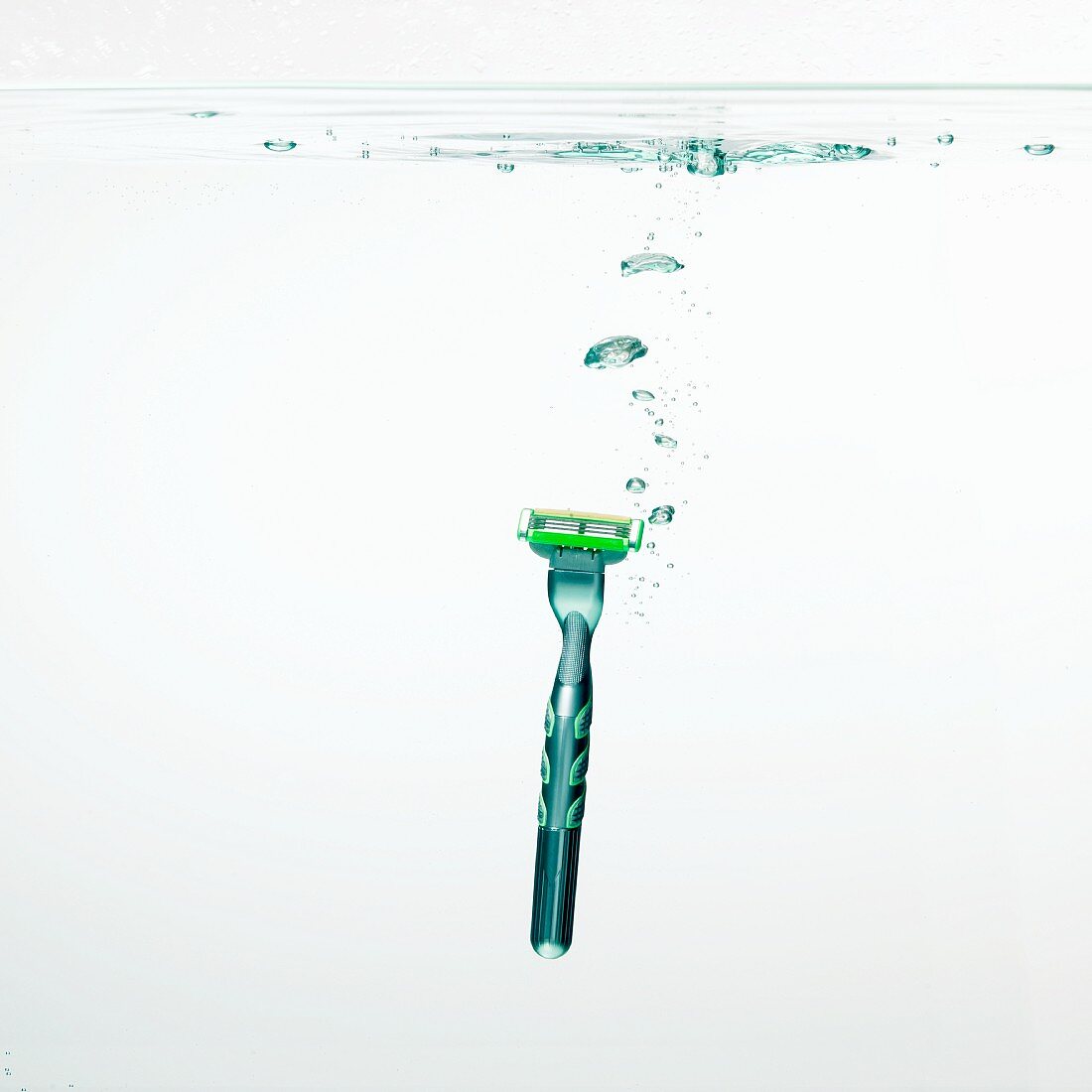 A razor under water