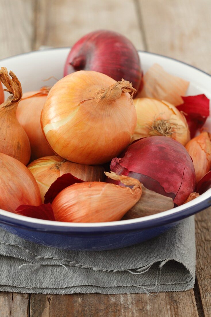 A bowl of onions and shallots