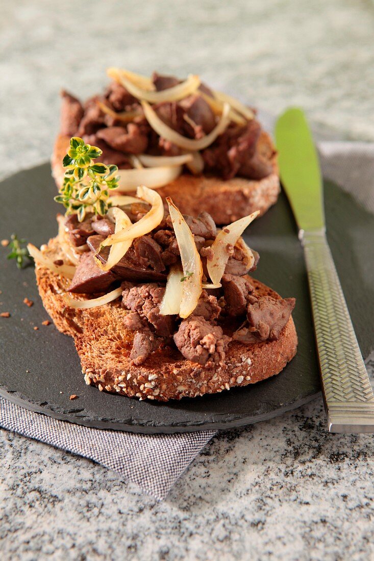 Bruschetta con fegatini (bruschetta topped with goose liver, Italy)