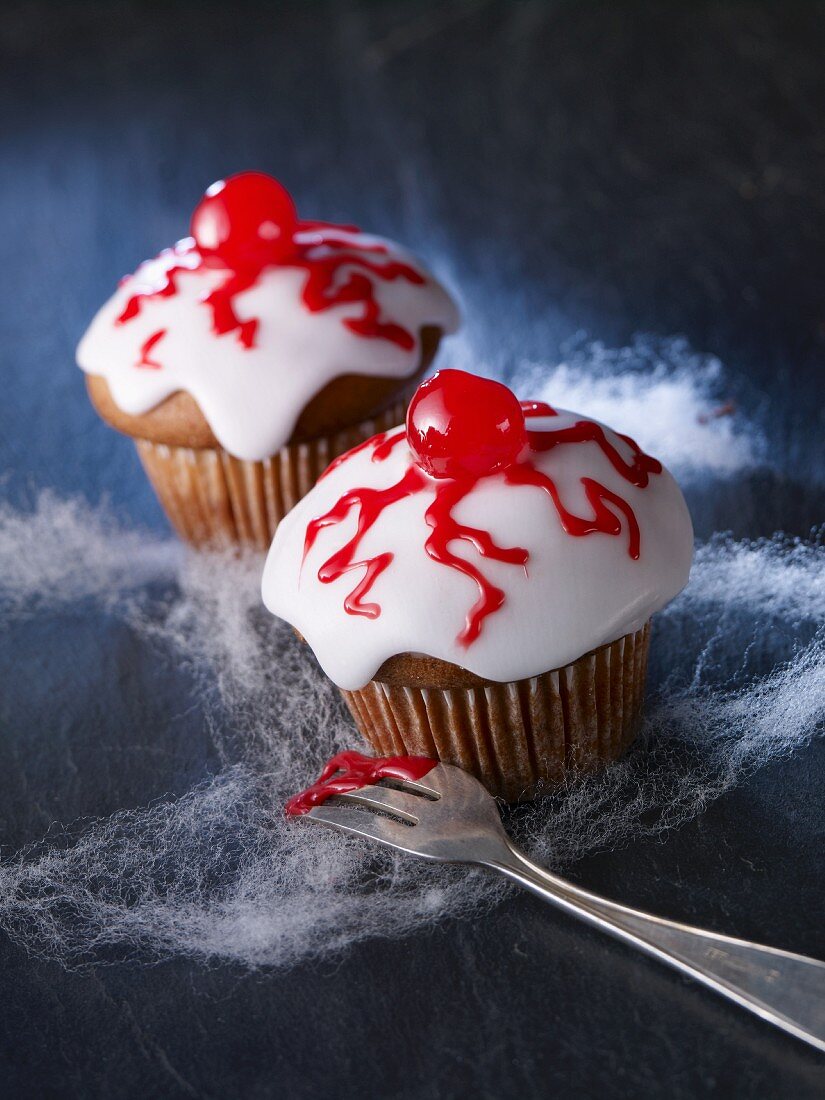 Gruselige Augen-Muffins zu Halloween