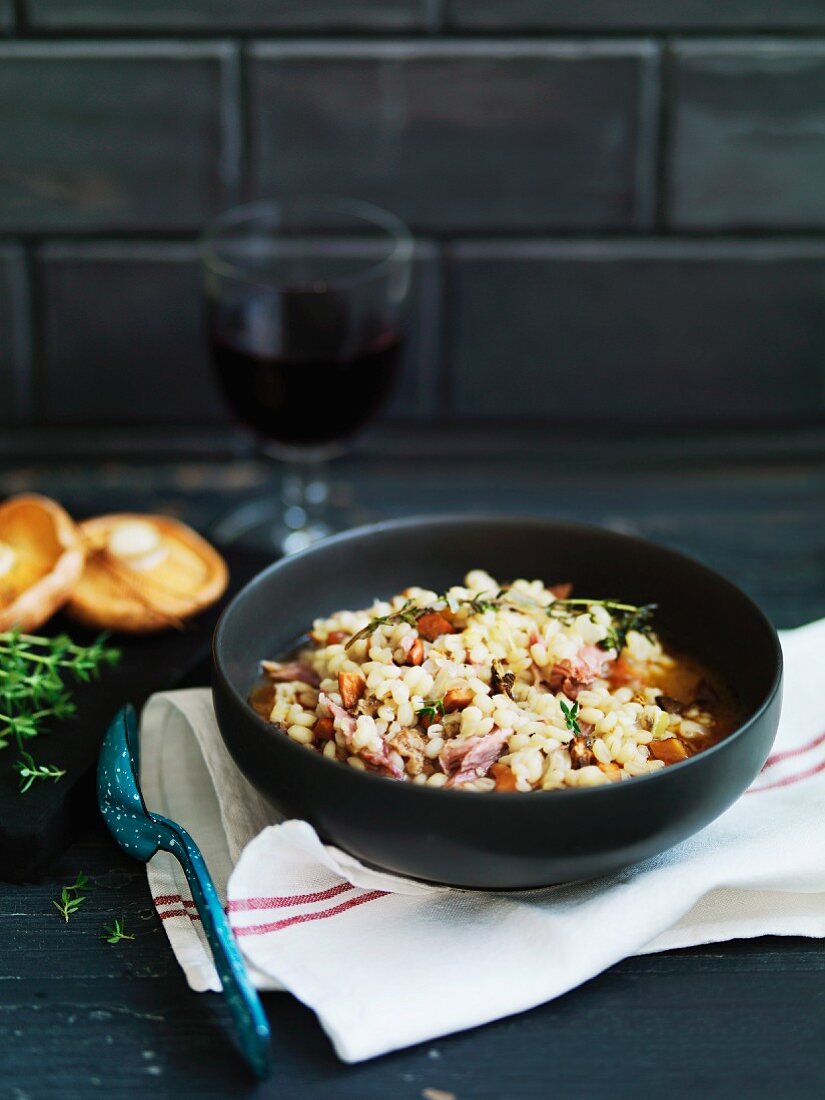 Minestra di orzo e funghi (barley soup with mushrooms)