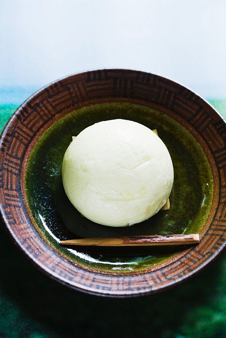 Manju (Klösschen gefüllt mit Bohnenpüree, Japan)