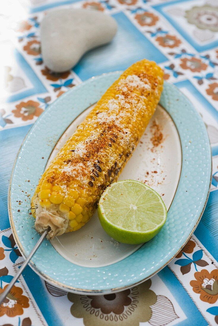 Grilled corn cob with lime