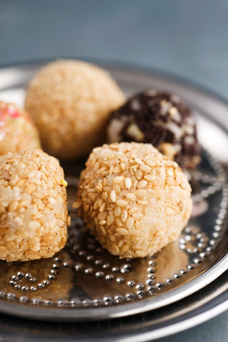 Sticky rice dumplings with sesame seeds (Asia)