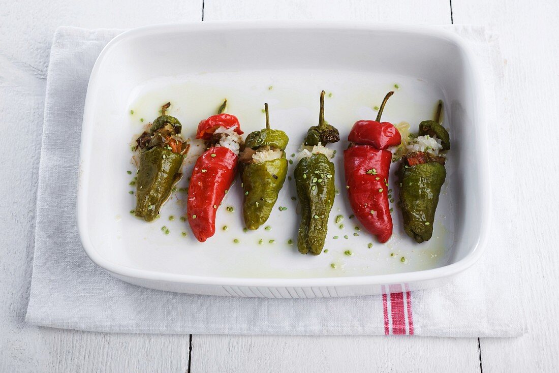 Stuffed chili peppers