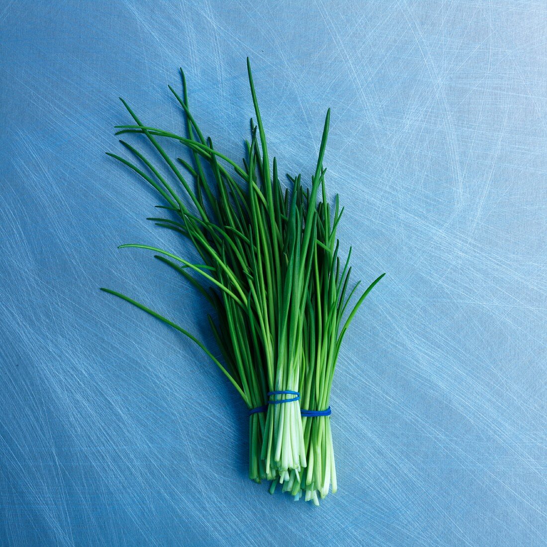 Bunches of chives (seen from above)