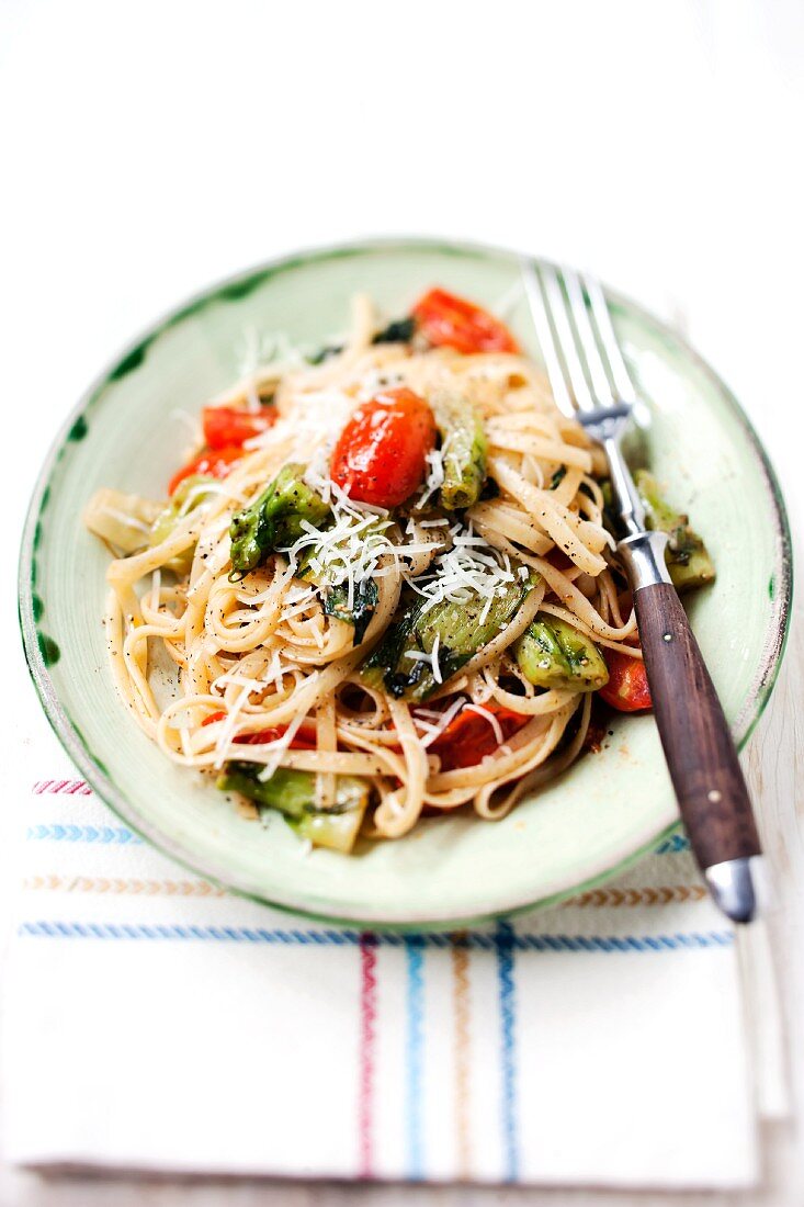 Tagliatelle with puntarelle and cherry tomatoes