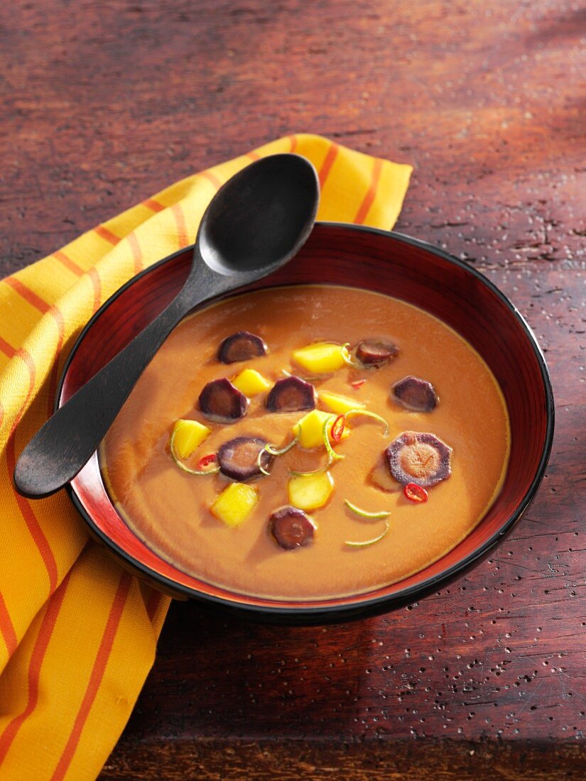 Urkarotten-Mango-Suppe