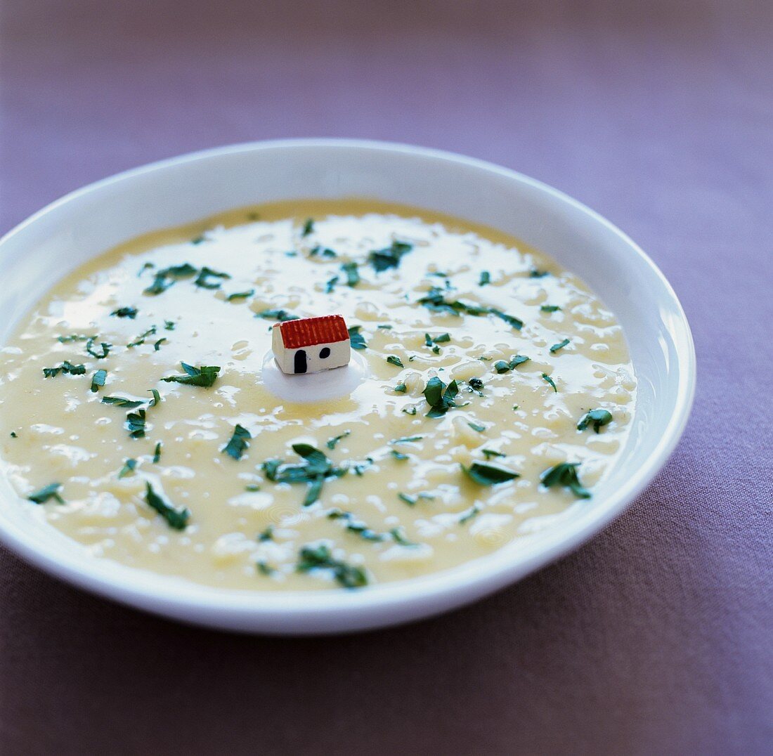 Greek chicken soup with rice and lemons