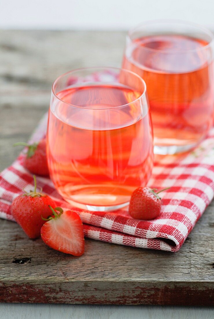 Strawberry cordial and fresh strawberries