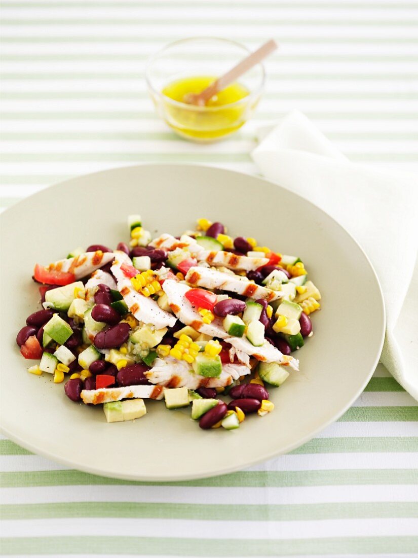 Bean and sweetcorn salad with chicken (Mexico)
