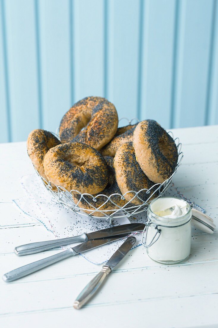 American poppyseed bagels