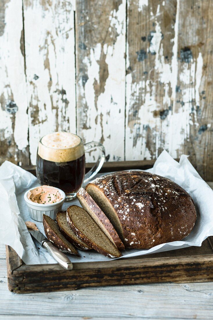 Sour dough bread with malt beer and spices