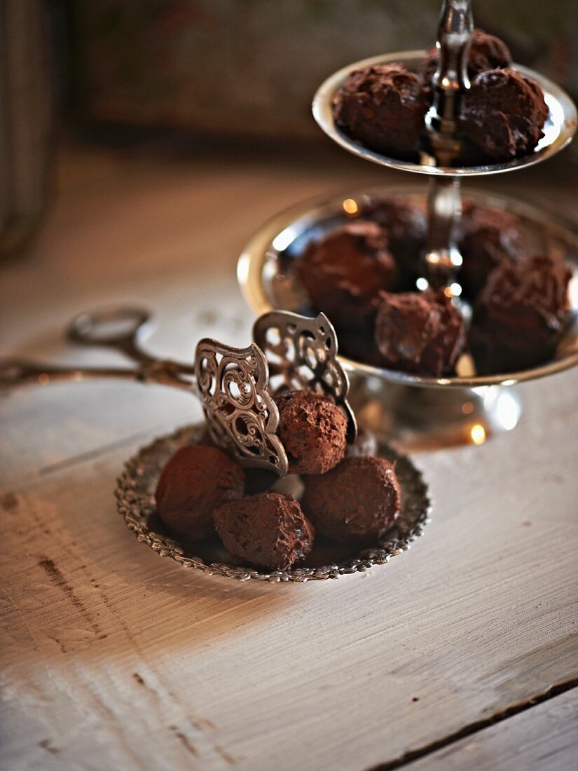 chocolate and liquorice truffle pralines