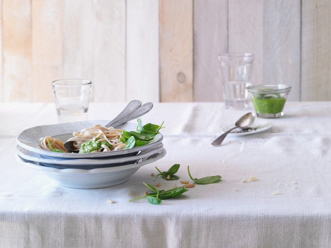 Glutenfreie Pasta mit Pistazienpesto