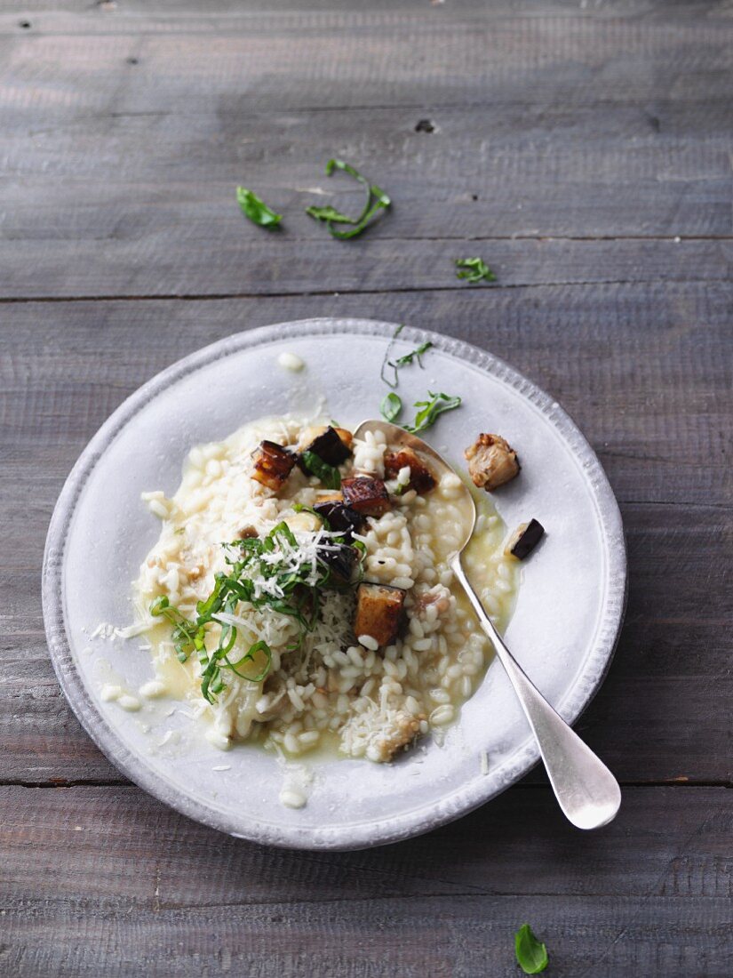 Gluten-free lemon risotto with diced, baked aubergine