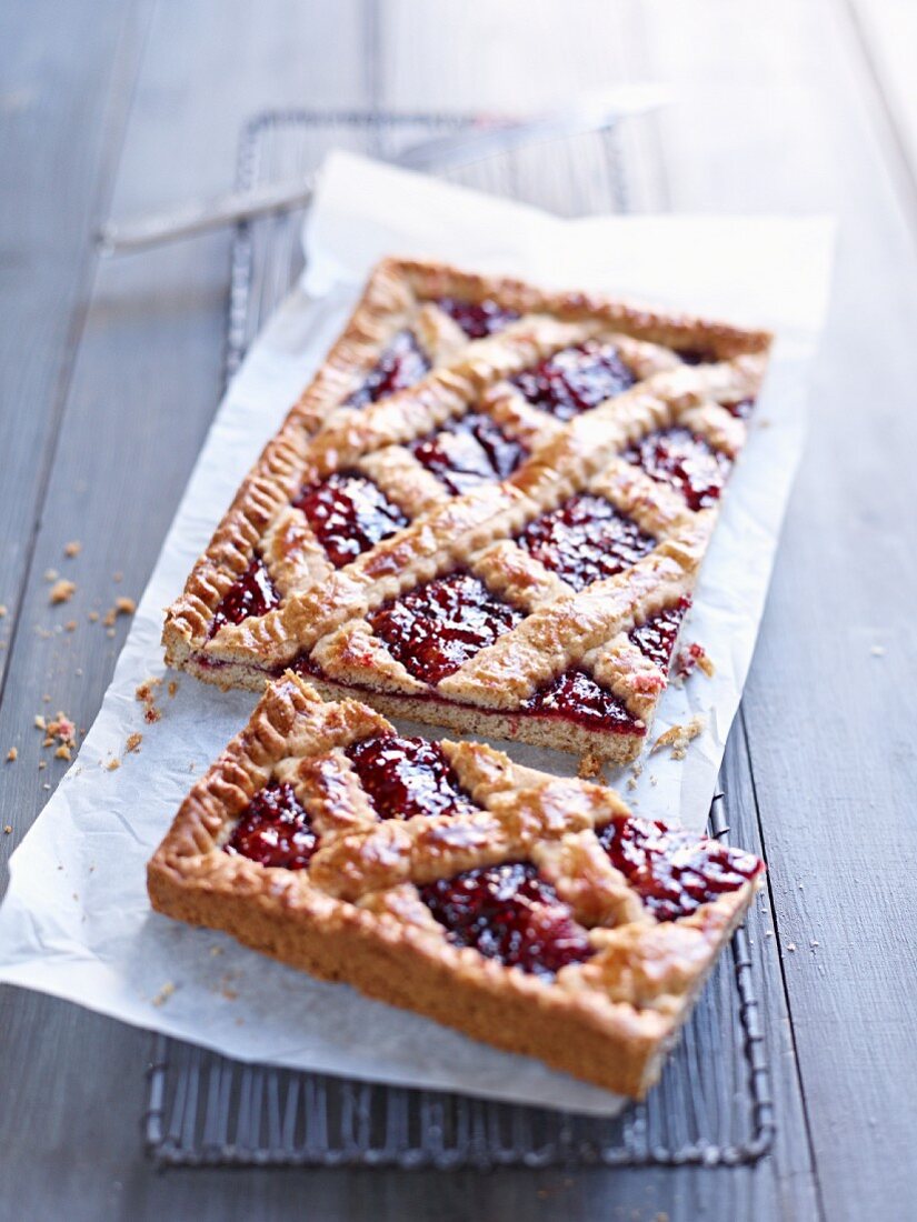 Linzer torte, a piece on server