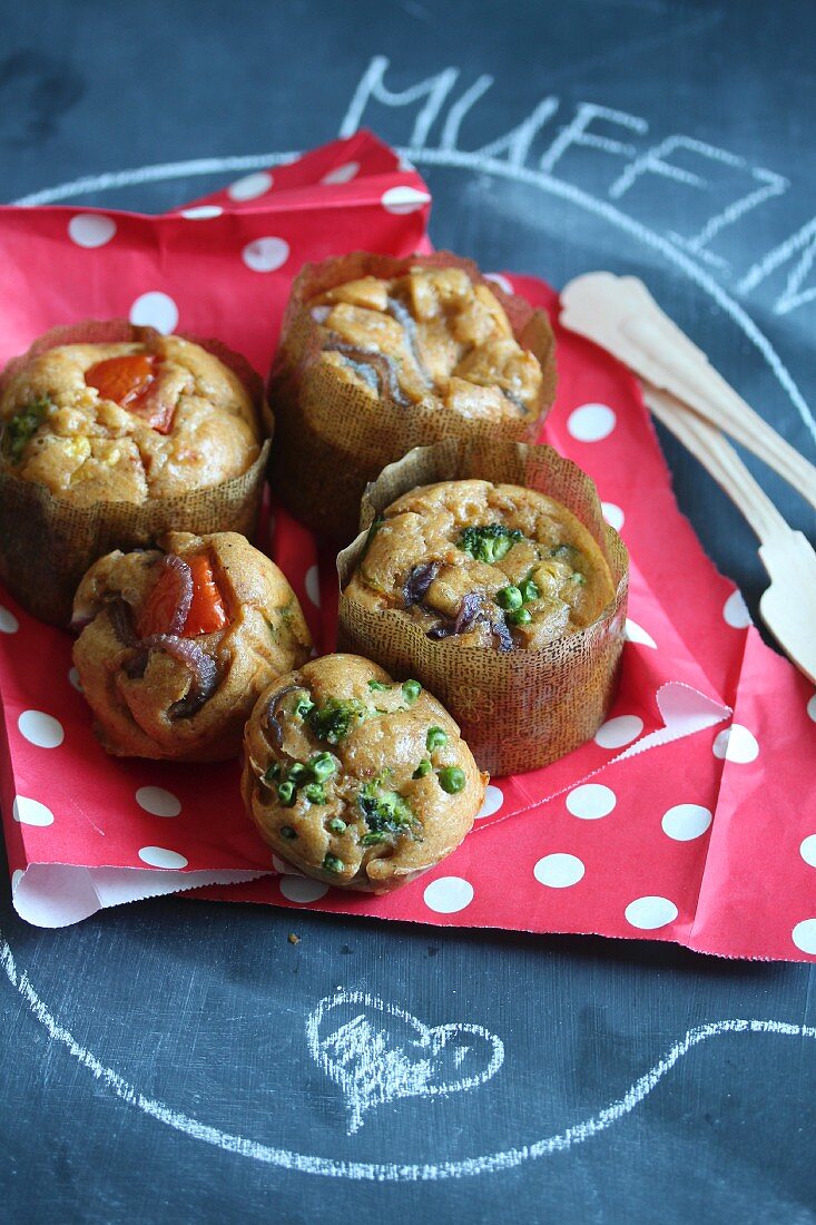 Savoury vegetable muffins
