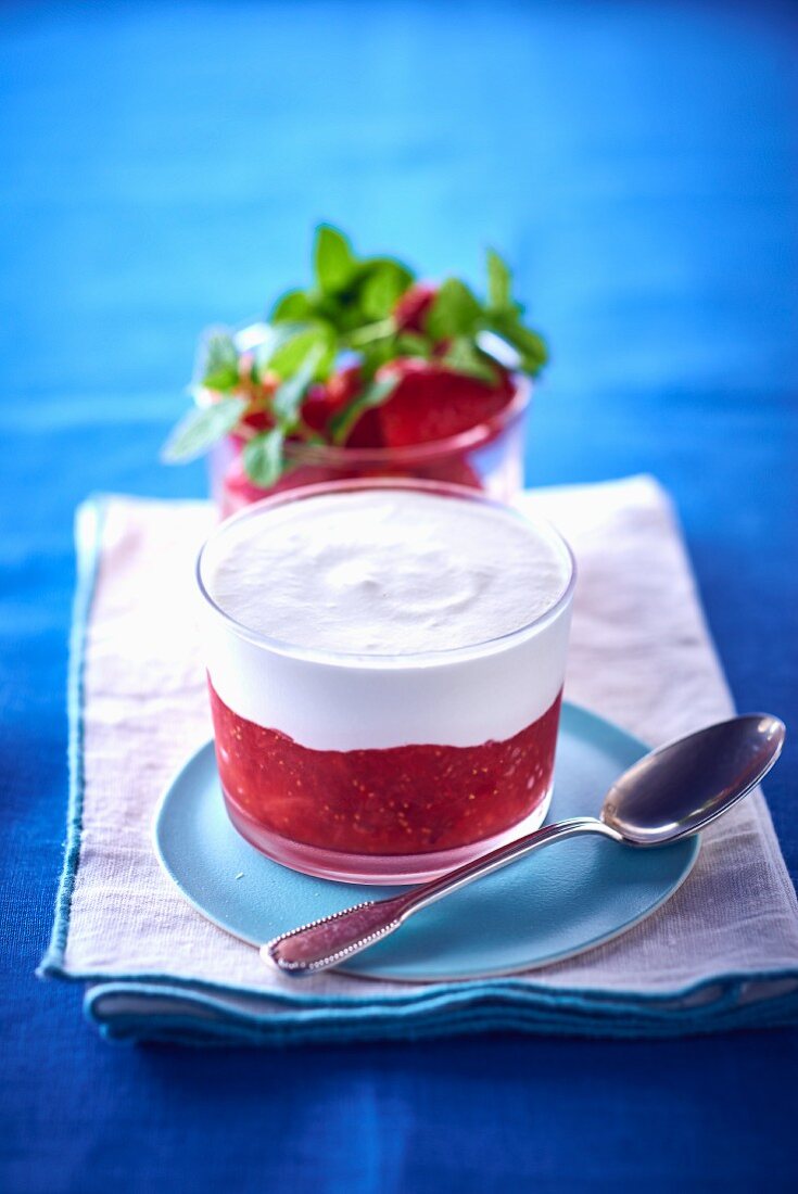 Erdbeer-Panna Cotta