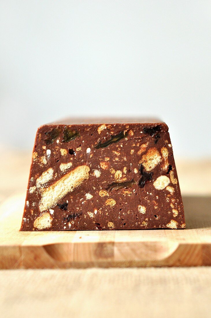 Chocolate cake with biscuits and dried fruit