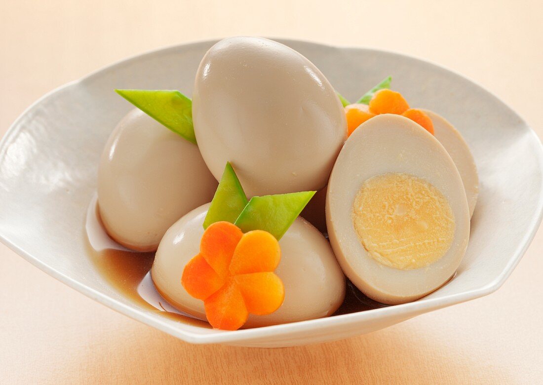 Eggs in soy sauce