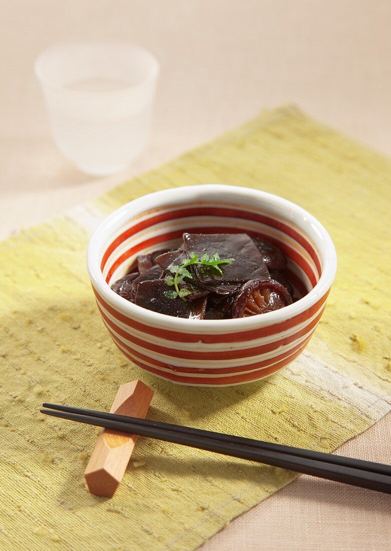 Tsukudani (seaweed braised in soy sauce, Japan)