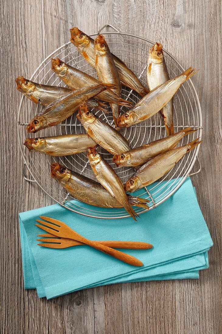 Smoked sprats