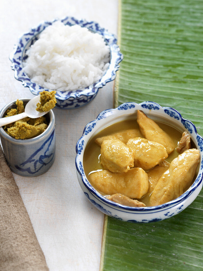 Grünes Hühnercurry mit Reis (Thailand)